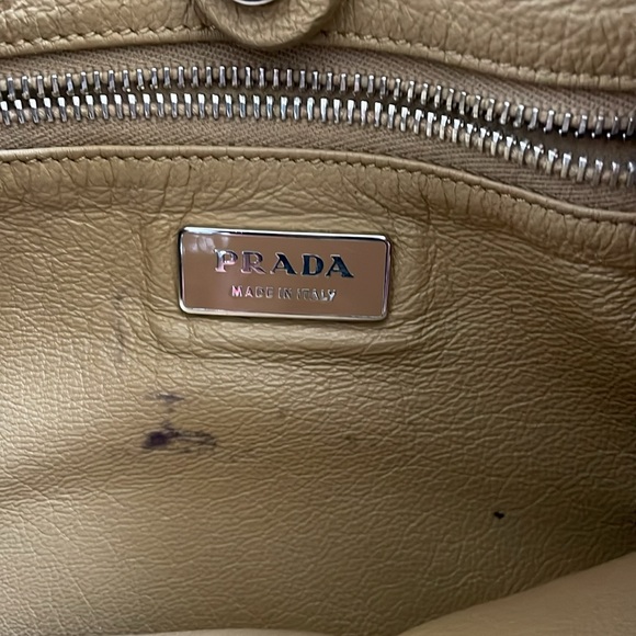 Prada leather handbag. - Picture 5 of 6